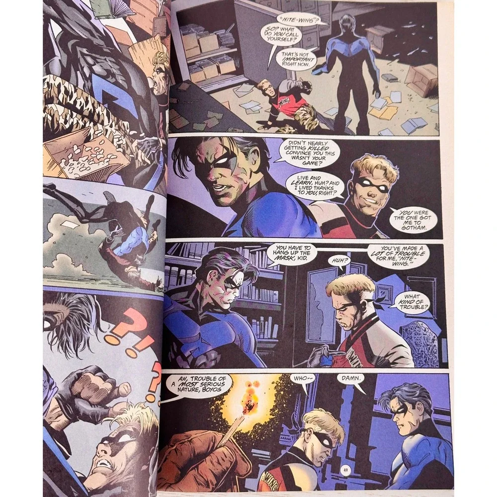 Nightwing The Hunt for‎ Oracle DC Comics Graphic Novel Trade Paperback
